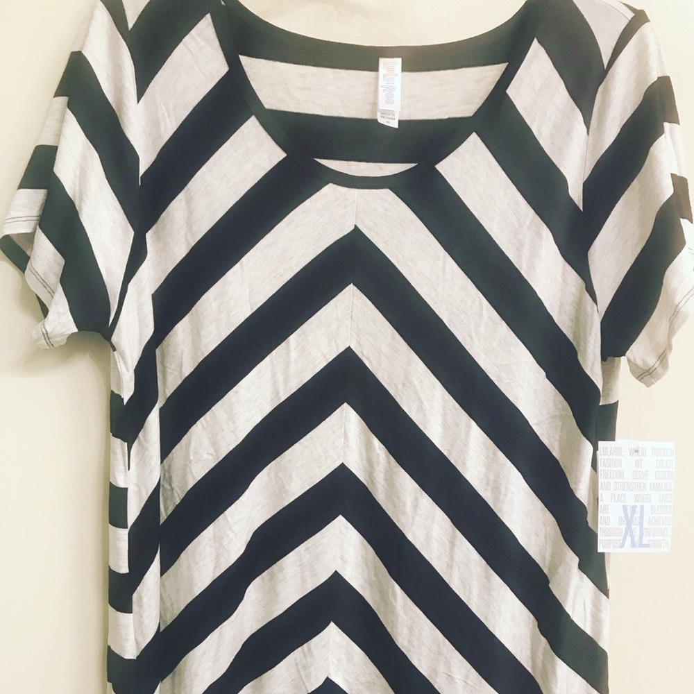 Lularoe classic t size large NWOT